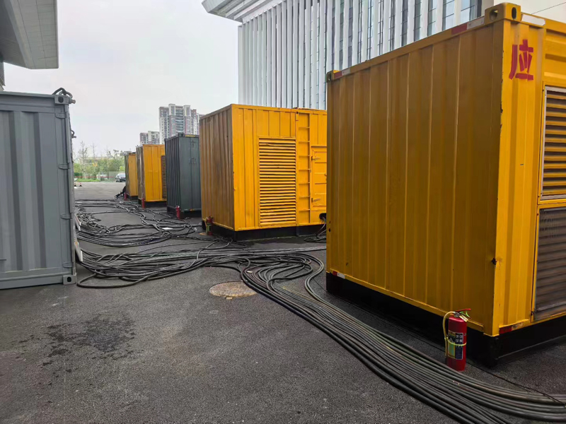 丹东不同季节柴油发电机组保养有哪些注意事项?