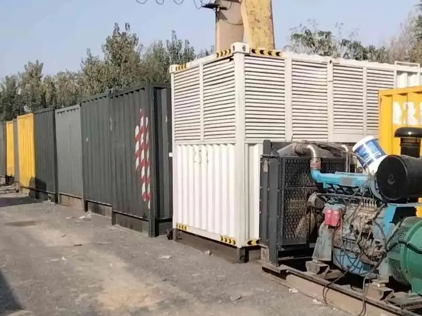 丹东200KW柴油发电机机组每小时油耗是多少?